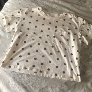 Slightly cropped t-shirt